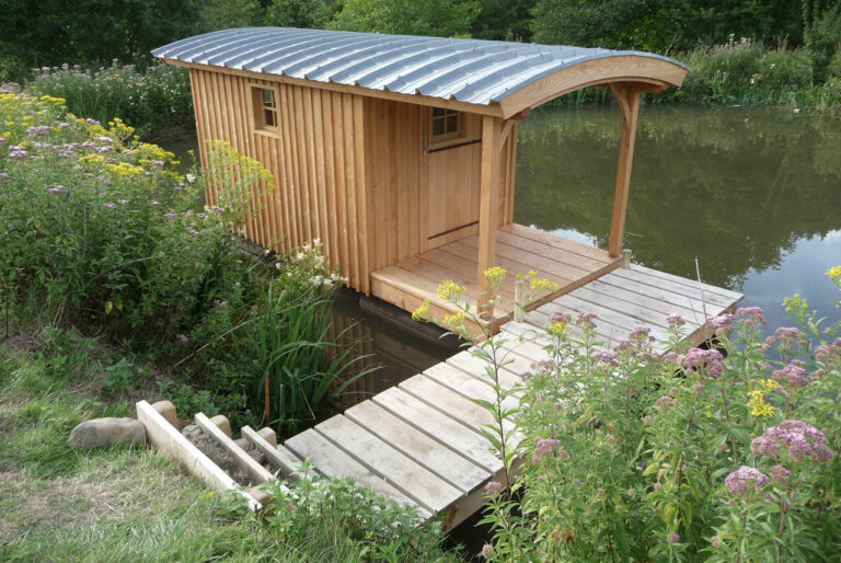 La cabane flottante (200 X 440 X H200 CM)